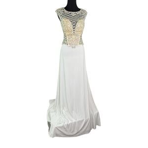 Cinderella Divine Beaded White Gown Prom Dress Formal Elegant Floor Length Sz 6